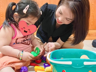 Chơi Trị Liệu – Phương Pháp Hỗ Trợ Hiệu Quả Cho Trẻ Tự Kỷ (ASD)